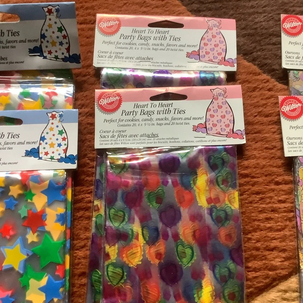 Y2k vintage Wilton party bags with ties 130 count Disney Pooh collection